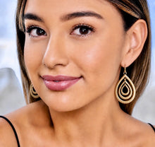 Load image into Gallery viewer, vintage multi tear gold drop earrings