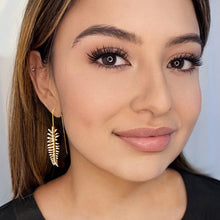 Load image into Gallery viewer, gold vintage leaf dangle earrings