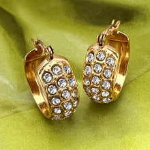 Load image into Gallery viewer, triple crystal round hoops