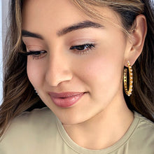Load image into Gallery viewer, ferris wheel pearl hoops