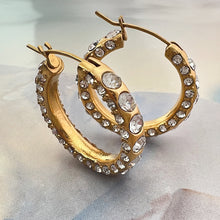 Load image into Gallery viewer, multi crystal hoops