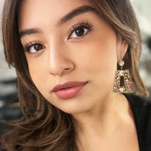 Load image into Gallery viewer, spring statement peach drop earrings