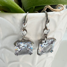 Load image into Gallery viewer, scintillio quadrato earrings