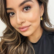 Load image into Gallery viewer, golden teardrop drop earring