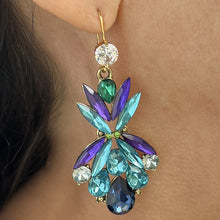 Load image into Gallery viewer, bello e colorato crystal earrings
