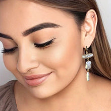Load image into Gallery viewer, tre perle statement hoop earrings
