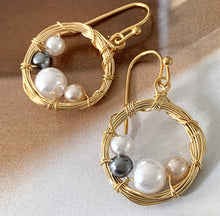 Load image into Gallery viewer, bird&#39;s nest multicolor pearl earrings
