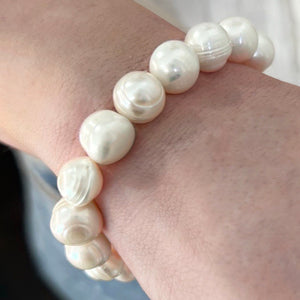 12mm ringed pearl stretch bracelet