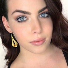 Load image into Gallery viewer, martello elegante earrings
