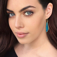 Load image into Gallery viewer, unica drop earrings
