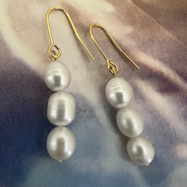 elegant freshwater pearl drops