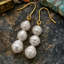 Load image into Gallery viewer, elegant freshwater pearl drops
