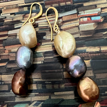 Load image into Gallery viewer, elegant multicolor baroque pearls
