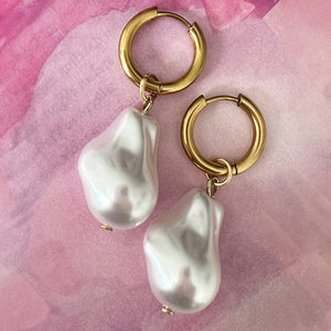 grande bellissima perla hoops