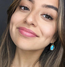 Load image into Gallery viewer, orecchini con opale blu earrings
