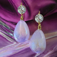 Load image into Gallery viewer, light amethyst water color drop earrings
