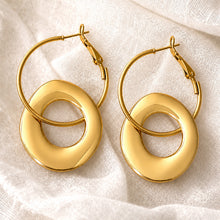 Load image into Gallery viewer, bold hammered gold hoop earring
